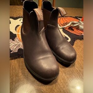 Stout Brown #500 blundstone boots barely worn